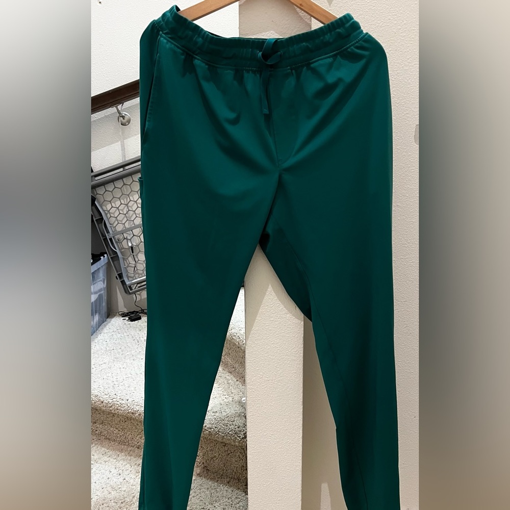 Men’s Hunter Green Fit Scrub Pants Large FitScrubs